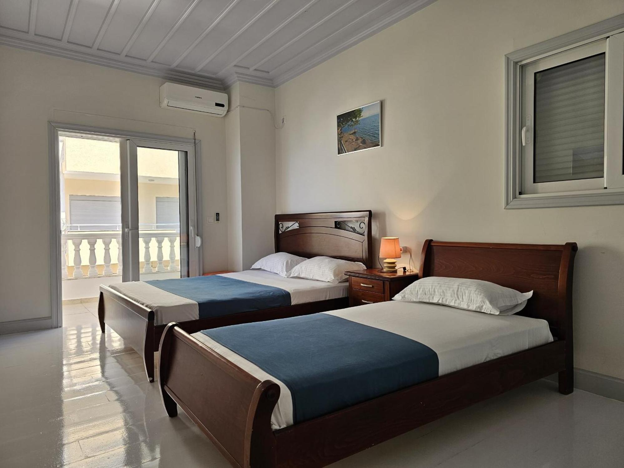 Happy Stay Eri Sarandë Exteriör bild