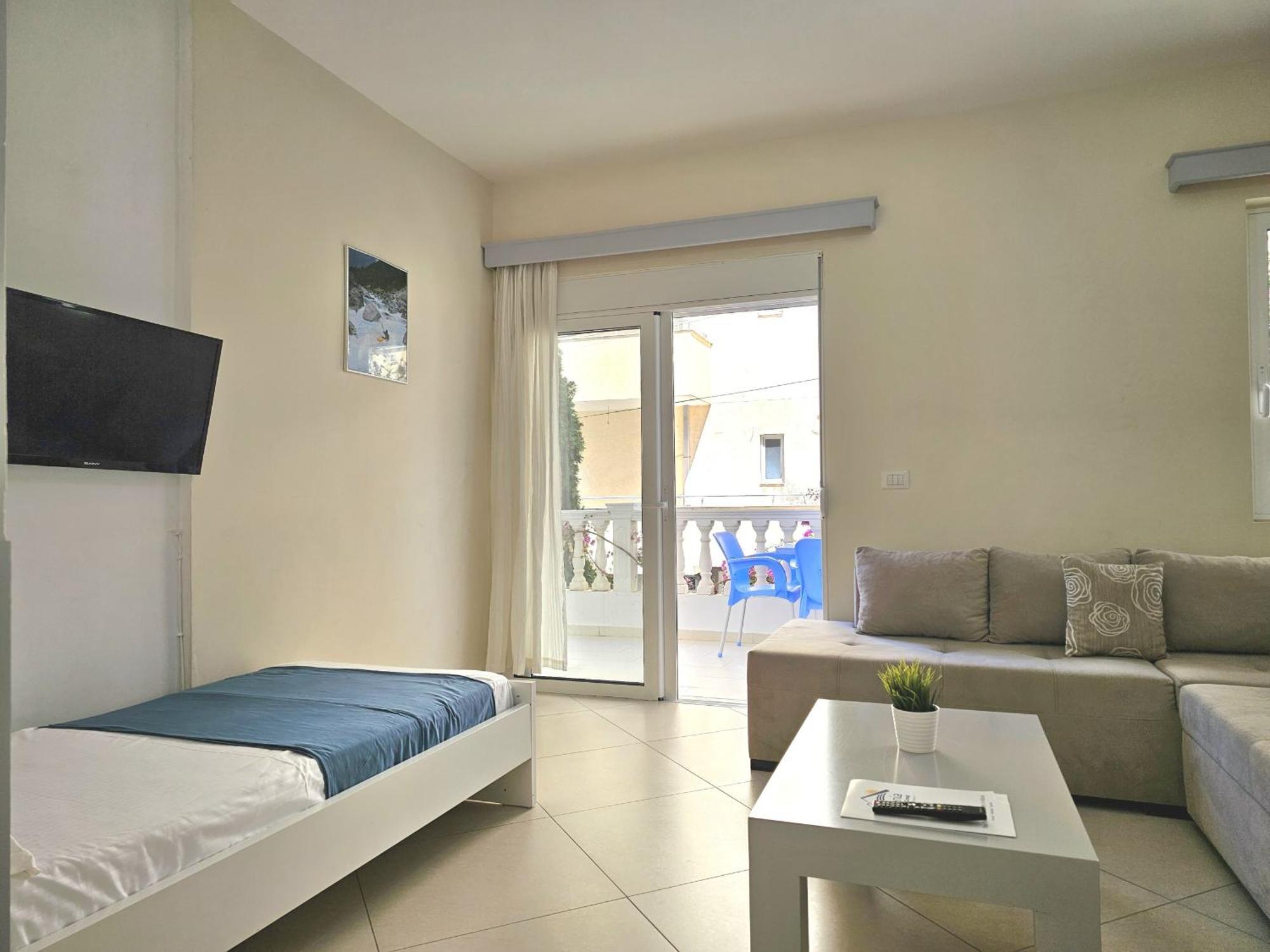 Happy Stay Eri Sarandë Exteriör bild